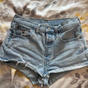 501 LEVI SHORTS